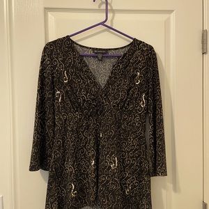 Women’s blouse brand new never warn